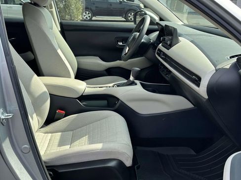 Certified 2023 Honda HR-V LX image 6