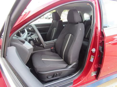 Used 2025 Hyundai Sonata SEL image 16