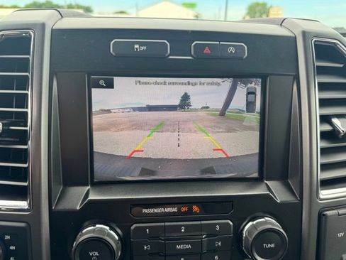 Used 2015 Ford F150 XLT w/ Equipment Group 302A Luxury AWD/4WD image 4