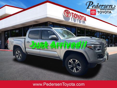 Used 2016 Toyota Tacoma TRD Sport AWD/4WD image 1