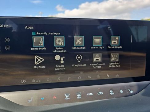 New 2026 Nissan Leaf Platinum+ w/ Cargo Package (Platinum+) image 24