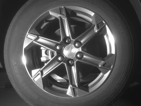 Used 2025 Chevrolet Blazer LT FWD image 15