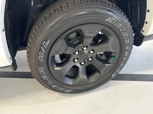 Used 2026 RAM 1500 Big Horn AWD/4WD image 11