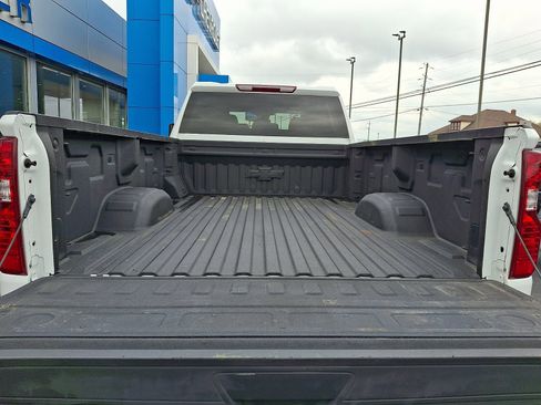Used 2024 Chevrolet Silverado 2500 LT AWD/4WD image 27