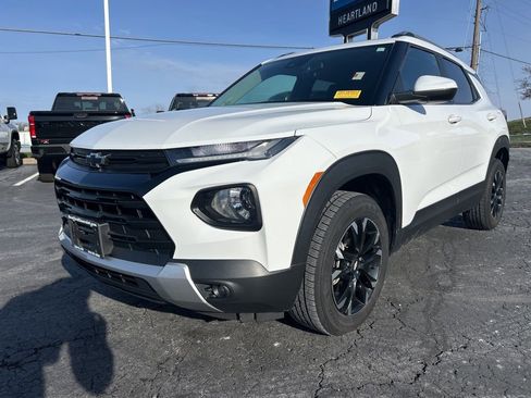 Used 2022 Chevrolet TrailBlazer LT w/ LPO, Blackout Package image 1