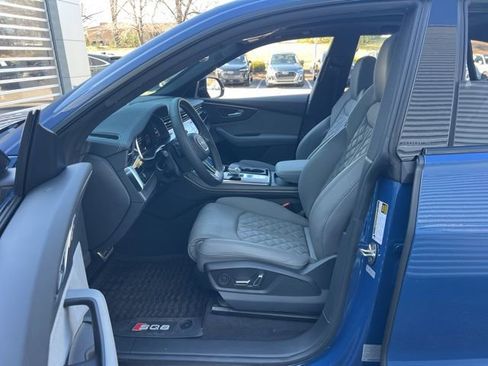 Used 2024 Audi SQ8 Premium Plus w/ Executive Package image 24