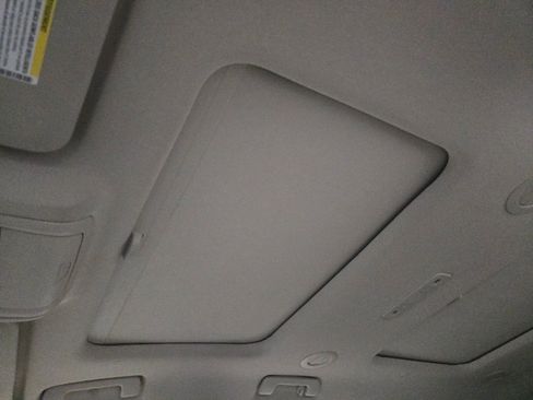 Used 2021 GMC Acadia Denali w/ Denali Technology Package image 39