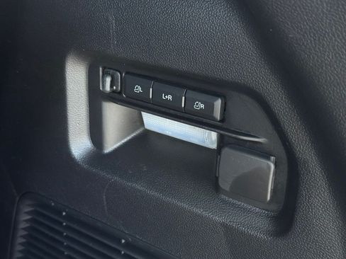 Used 2022 Ford Explorer ST w/ Equipment Group 401A AWD/4WD image 20