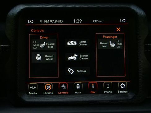 Used 2022 Jeep Wrangler Unlimited Sahara w/ Cold Weather Group AWD/4WD image 17