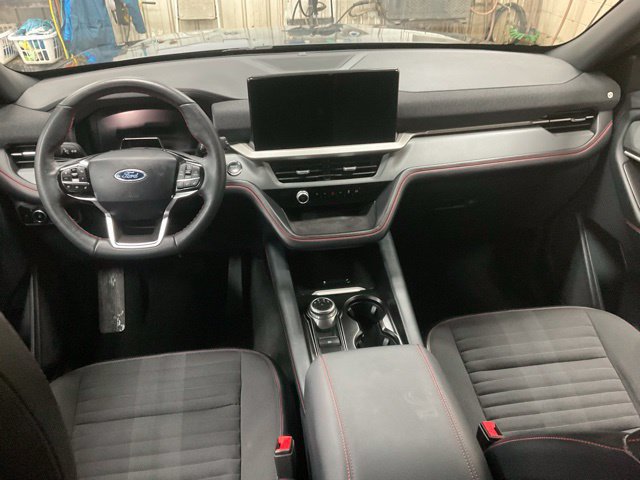 Certified 2025 Ford Explorer ST-Line w/ ST-Line Street Pack AWD/4WD image 9