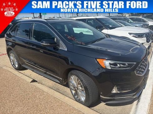Used 2022 Ford Edge Titanium w/ Equipment Group 301A AWD/4WD image 3