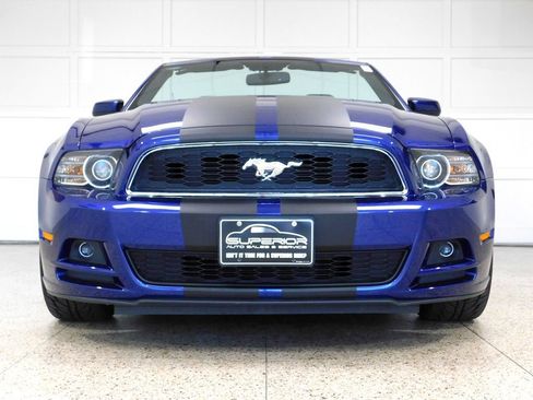 Used 2013 Ford Mustang GT Premium w/ Electronics Pkg RWD image 6