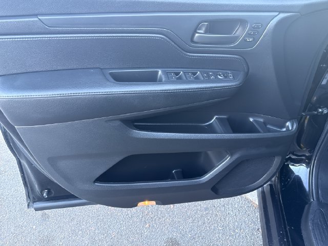 Used 2025 Honda Odyssey EX-L image 10