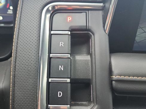 Used 2023 GMC Yukon AT4 image 20