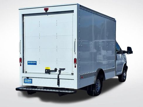 New 2025 Chevrolet Express 3500 w/ Power Convenience Package RWD image 4