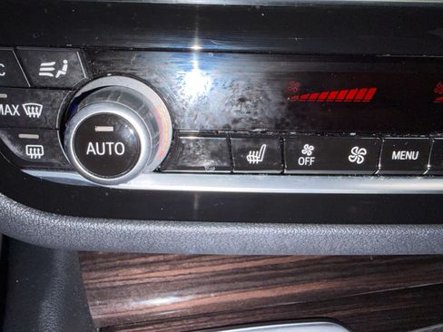 Used 2019 BMW 530i w/ Convenience Package RWD image 15