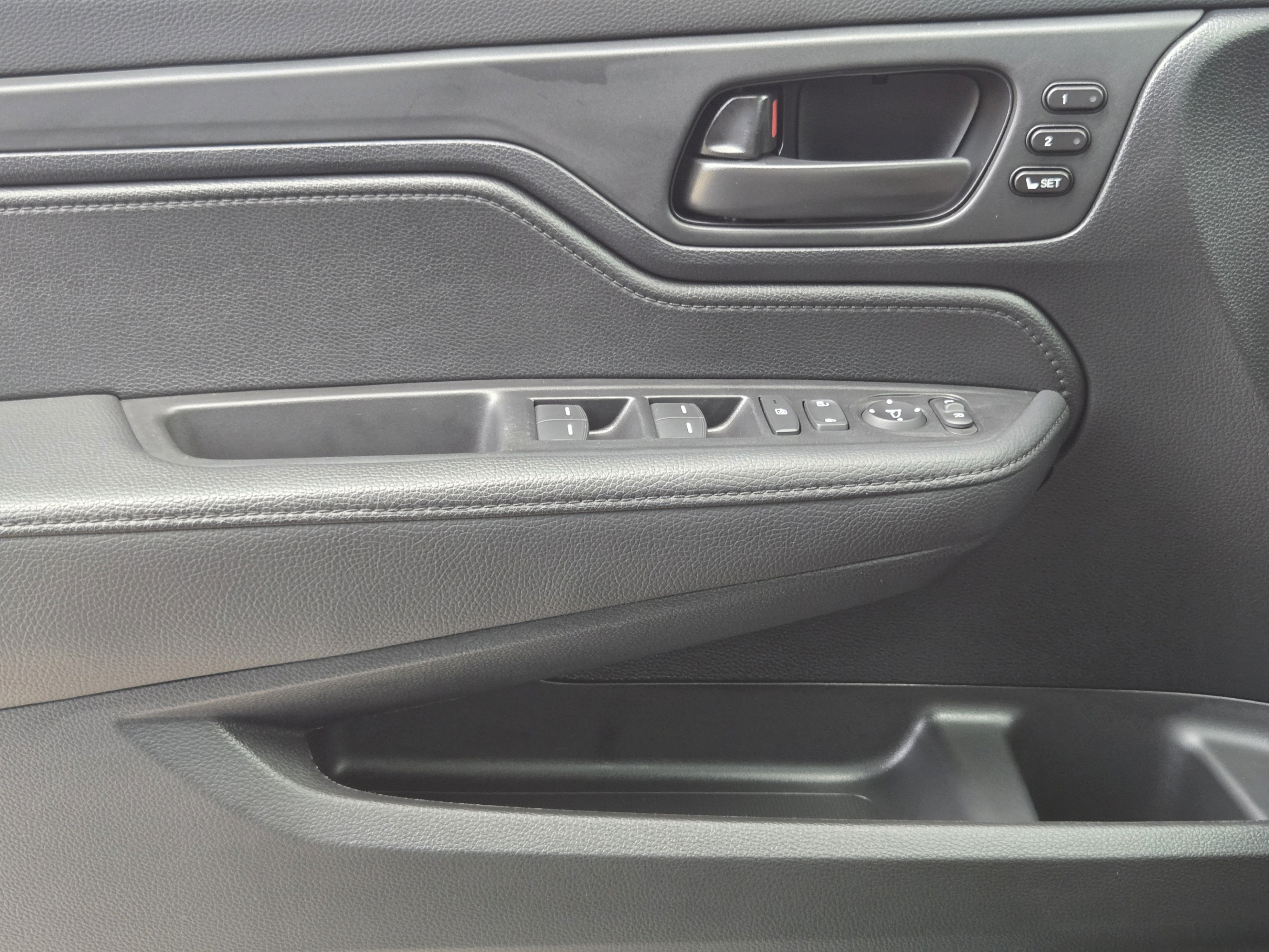 Certified 2024 Honda Odyssey Sport image 19