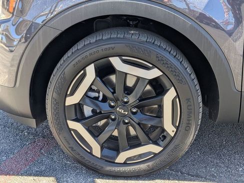 Used 2025 Kia Telluride S image 29