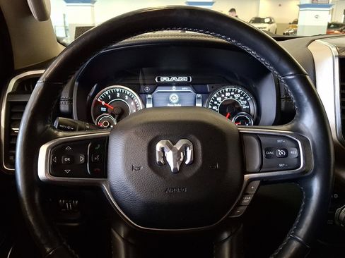 Used 2019 RAM 1500 Laramie image 17