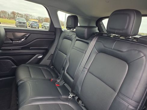 Used 2022 Lincoln Corsair AWD w/ Equipment Group 101A image 32