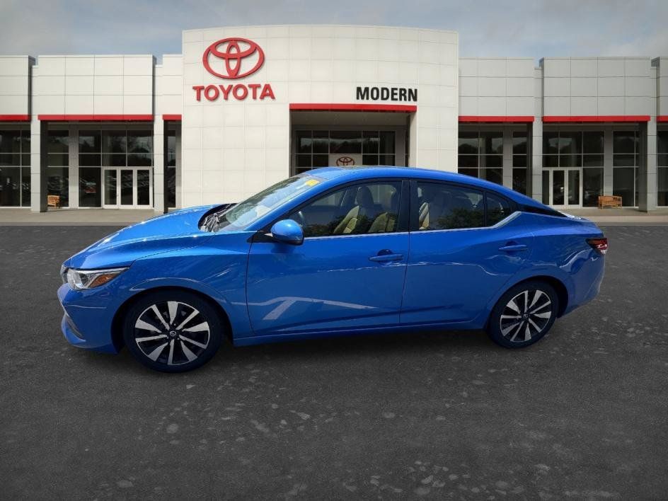 Used 2022 Nissan Sentra SV w/ SV Premium Package FWD image 9