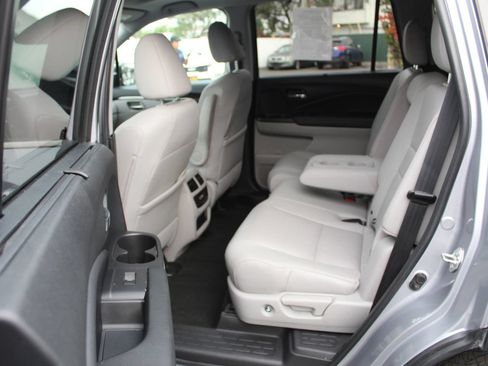Used 2021 Honda Pilot Special Edition image 13