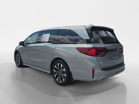 Used 2025 Honda Odyssey Elite image 5