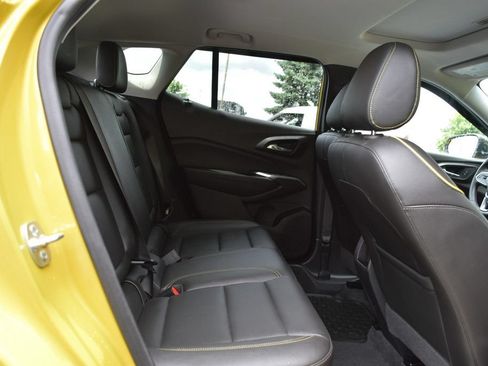 Used 2025 Chevrolet Trax ACTIV w/ Sunroof Package FWD image 29