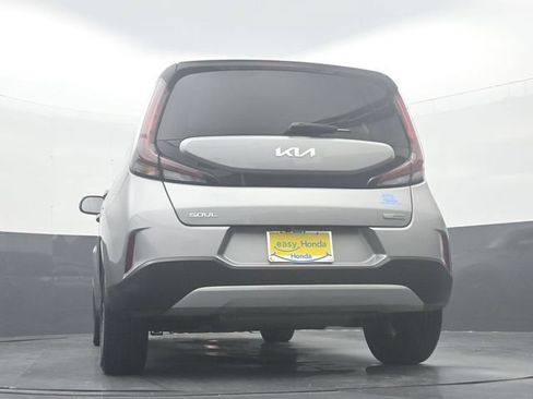 Used 2023 Kia Soul EX FWD image 32