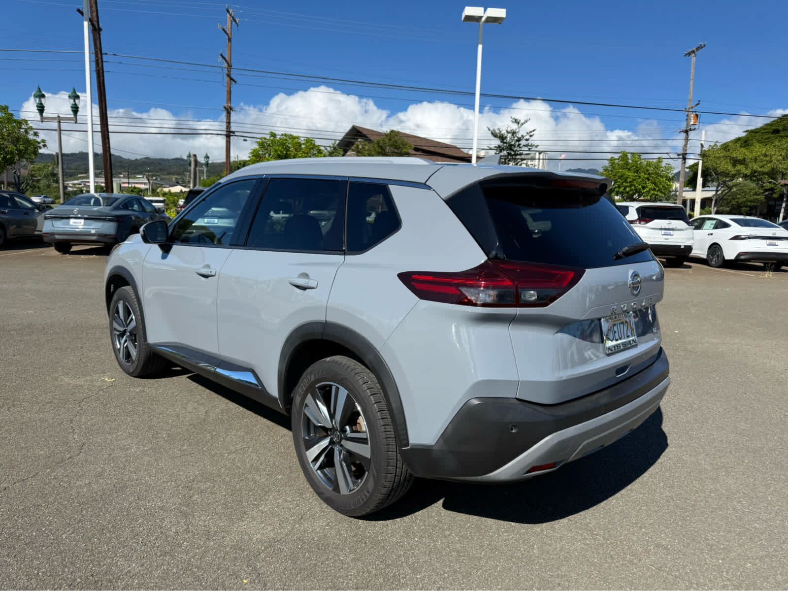Used 2021 Nissan Rogue SL FWD image 4