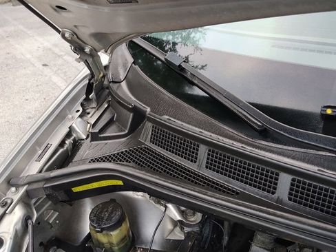 Used 2005 Toyota Sienna LE image 28