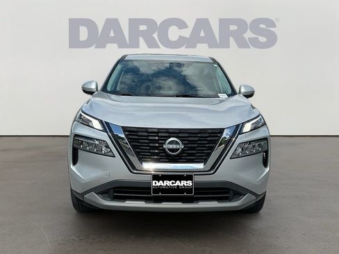 Used 2022 Nissan Rogue SV AWD/4WD image 2
