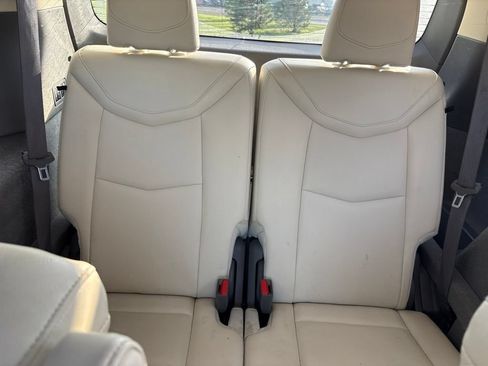 Used 2021 Cadillac XT6 Premium Luxury AWD/4WD image 14