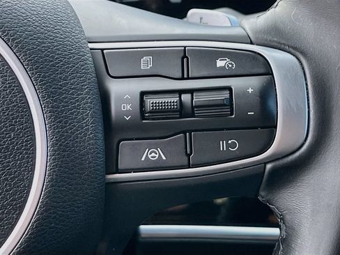 Certified 2023 Kia Sportage EX AWD/4WD image 19