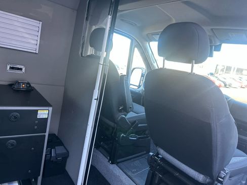 Used 2021 RAM ProMaster 1500 image 29