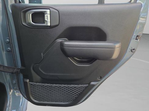 Used 2024 Jeep Wrangler Unlimited Rubicon w/ XTREMEE 35" Tire Package image 34