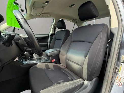 Used 2016 Subaru Legacy 2.5i Premium AWD/4WD image 12