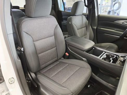 New 2026 Chevrolet Traverse LT w/ LPO, Floor Liner Package image 14