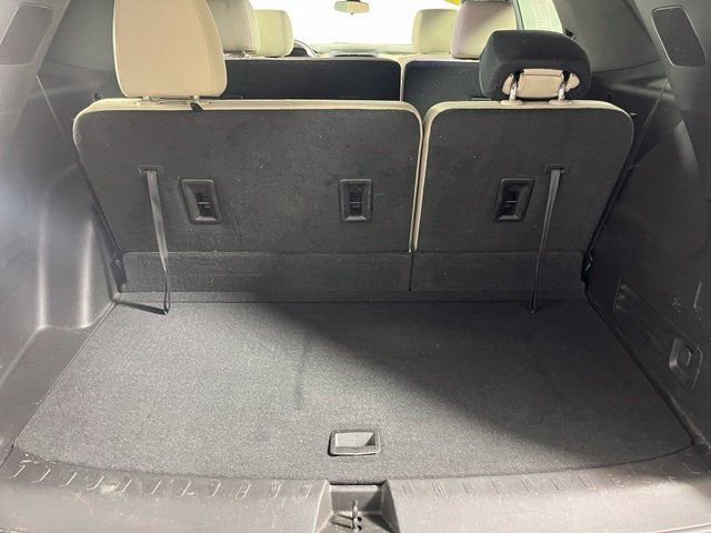 Used 2023 Chevrolet Traverse LS w/ Safety Package AWD/4WD image 41