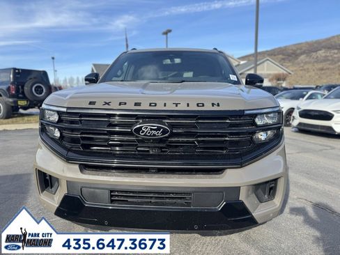 New 2026 Ford Expedition Platinum w/ Stealth Performance Package image 8