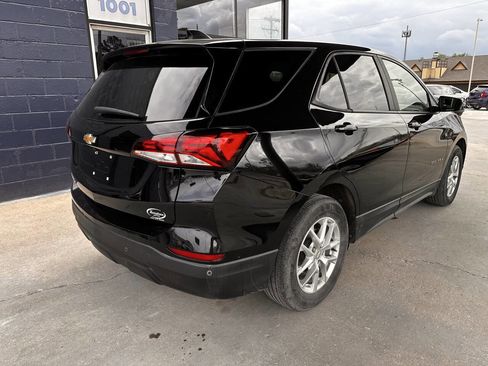 Used 2023 Chevrolet Equinox LS image 8