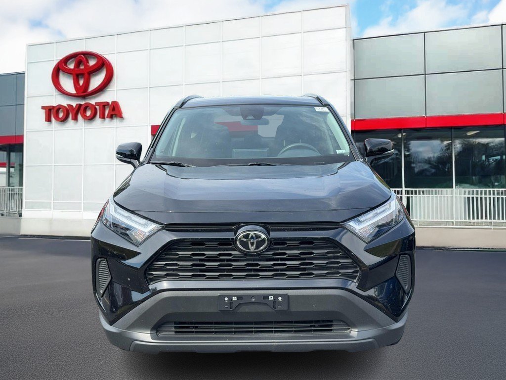 Used 2025 Toyota RAV4 XLE FWD image 13