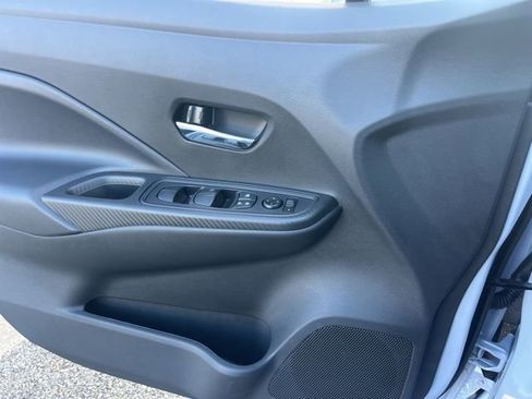 Used 2025 Nissan Versa SV w/ Trunk Package image 6