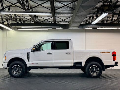 Used 2024 Ford F250 Platinum w/ Tremor Off-Road Package image 3