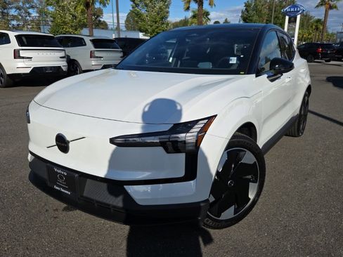 New 2025 Volvo EX30 Plus w/ Protection Package Premier image 1