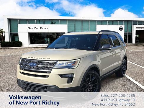 Used 2018 Ford Explorer XLT w/ Equipment Group 202A image 1