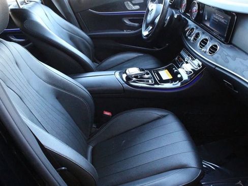 Used 2017 Mercedes-Benz E 300 4MATIC image 12
