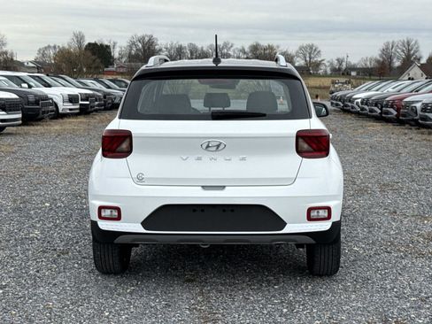 New 2026 Hyundai Venue SEL image 13