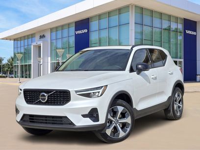 New 2026 Volvo XC40 B5 Plus w/ Protection Package Premier