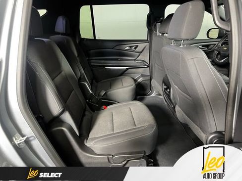 Used 2026 Chevrolet Traverse LT w/ Driver Confidence Package AWD/4WD image 17